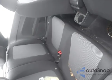 2017 Volkswagen Beetle #Pinkbeetle/1.8T Classic/1.8T S z USA, uszkodzony, nr VIN 3VWF17AT9HM615080